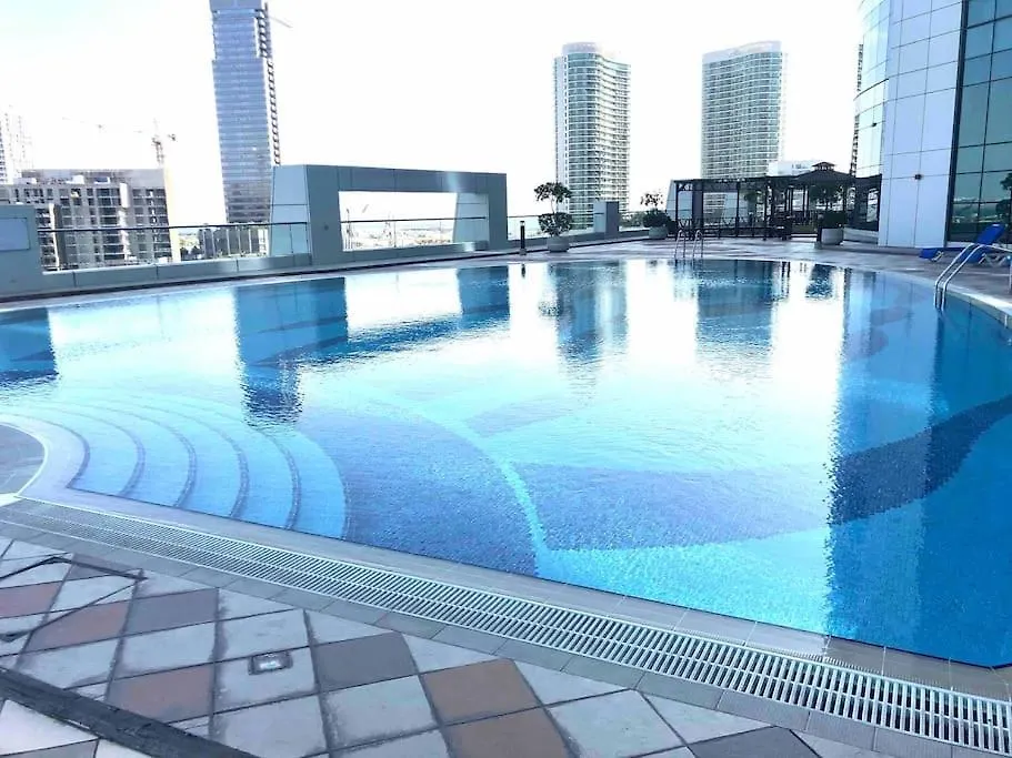 Lovely Private Contemporary Residential Apartment - 201 Абу-Даби